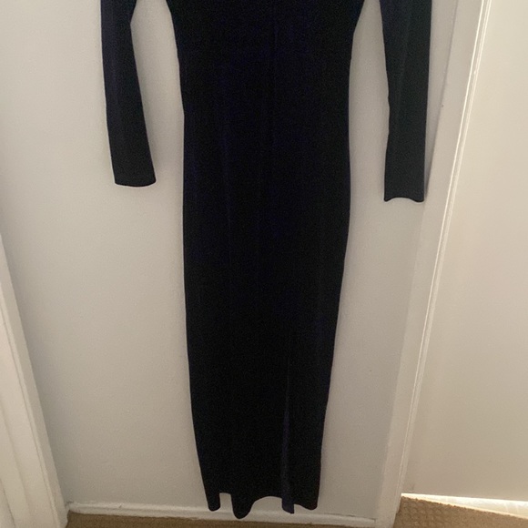 Purple velvet dress - Picture 5 of 5